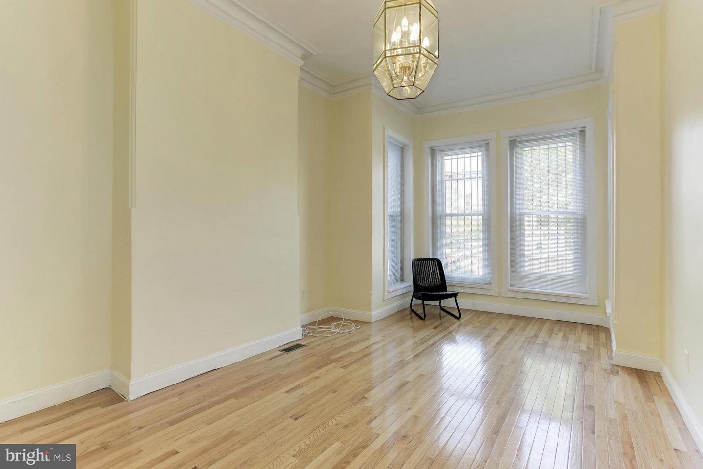 1915 11th St Nw Property Photo 4