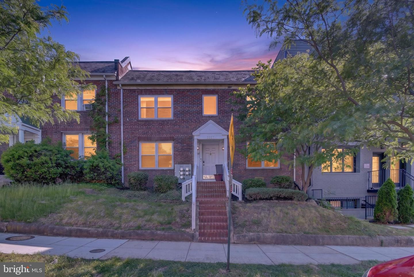 1227 Meigs Pl Ne #c Property Photo 1