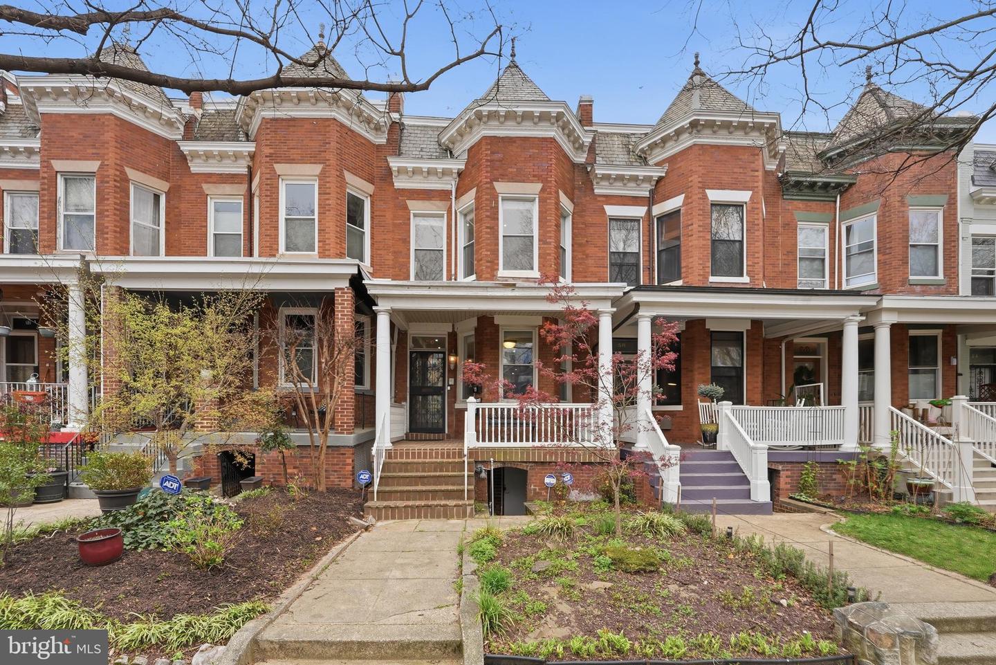 56 ADAMS ST NW Property Photo 1