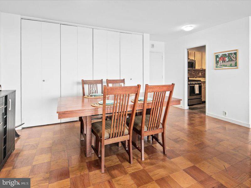 1245 4th St Sw #e707 Property Photo 13