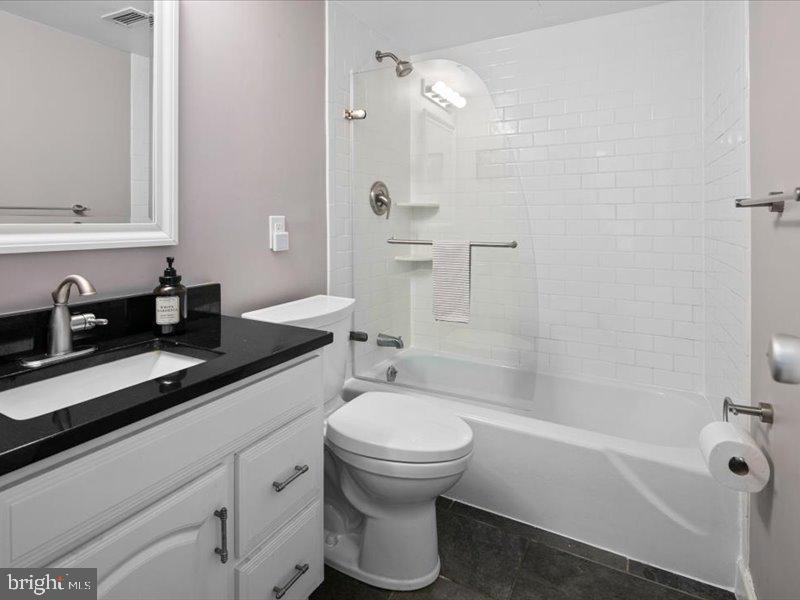 1245 4th St Sw #e707 Property Photo 18