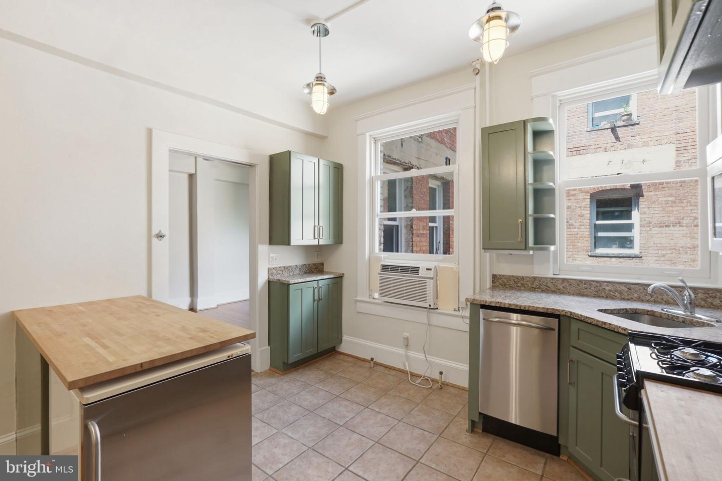 1736 Columbia Rd Nw #307 Property Photo 11