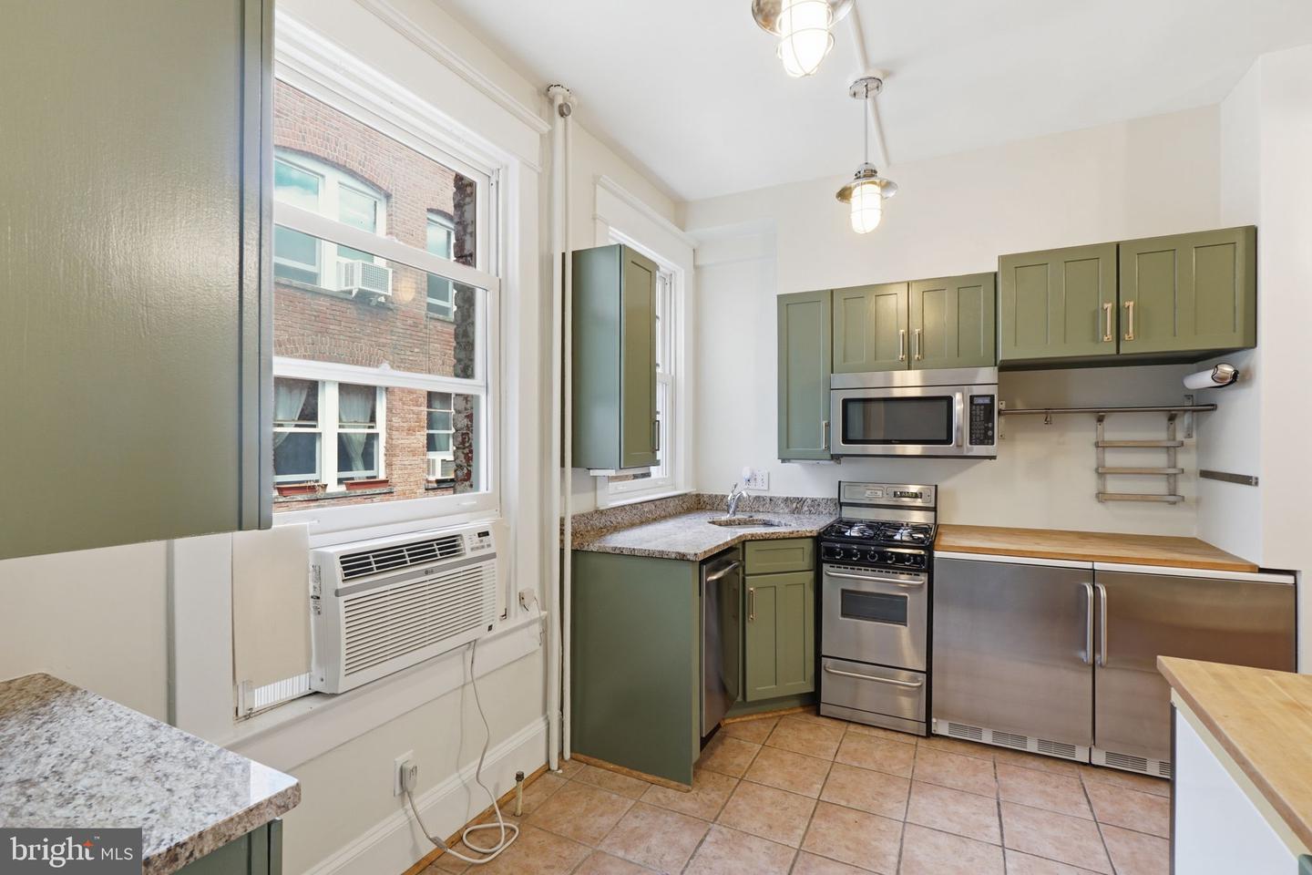 1736 Columbia Rd Nw #307 Property Photo 13