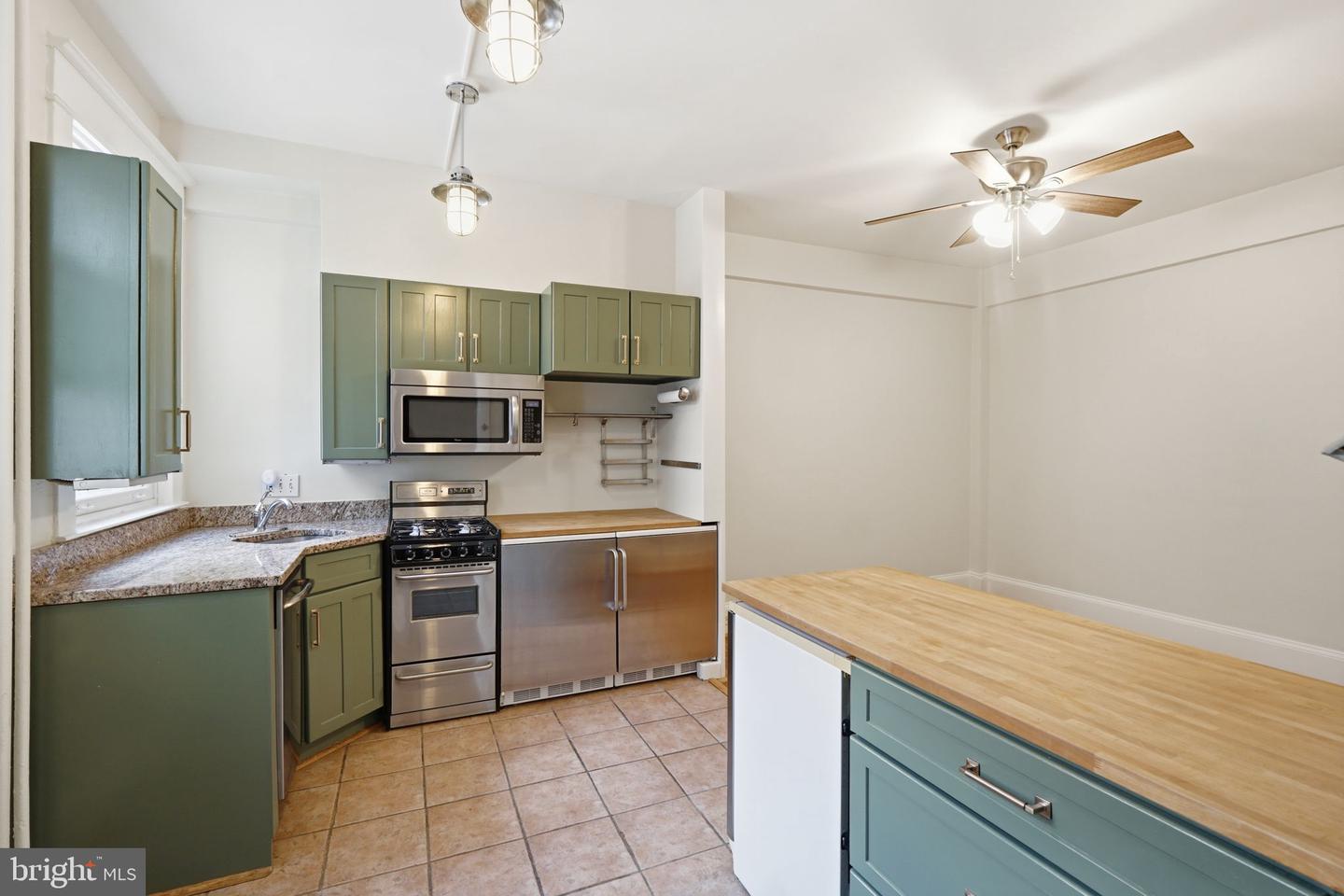 1736 Columbia Rd Nw #307 Property Photo 14