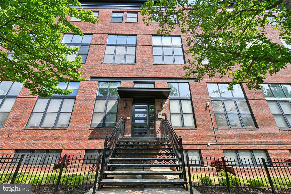 1111 W St Nw #12 Property Photo 3