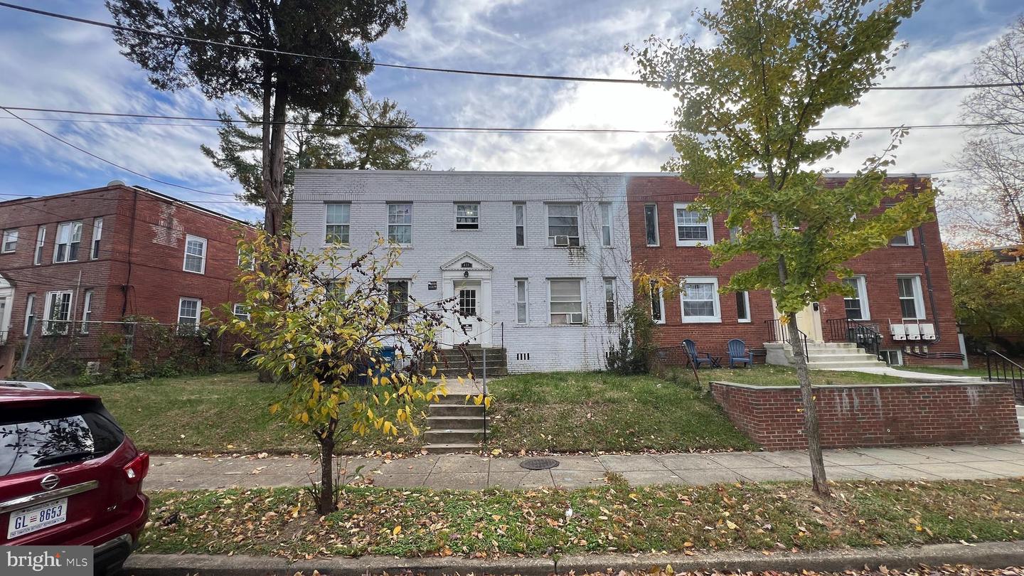 411 Lebaum St Se Property Photo 1