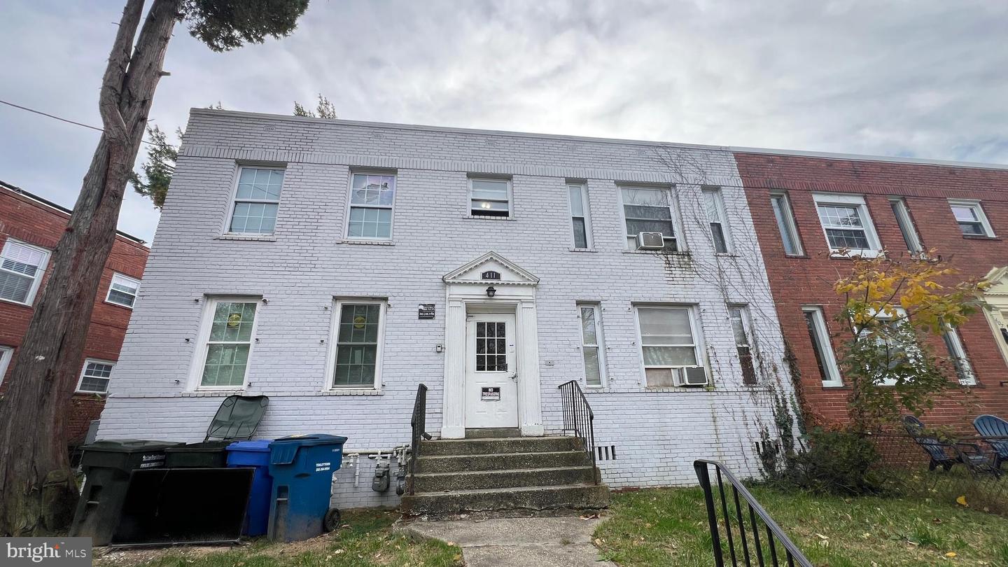 411 Lebaum St Se Property Photo 4