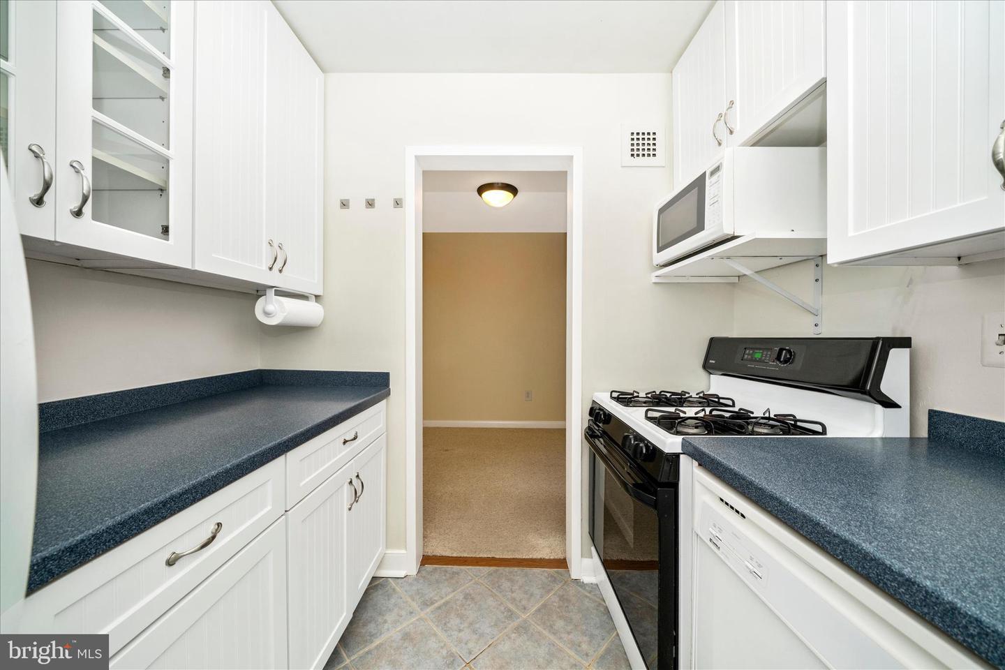 2400 Nw 41st St Nw #403 Property Photo 16