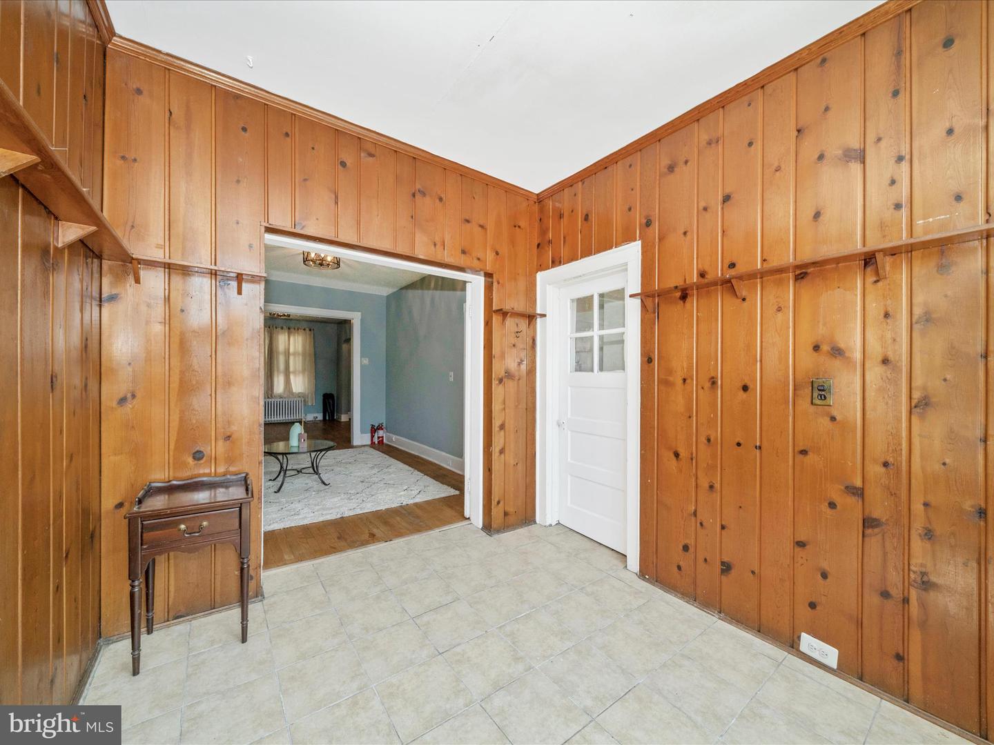 4818 7th St Nw Property Photo 8