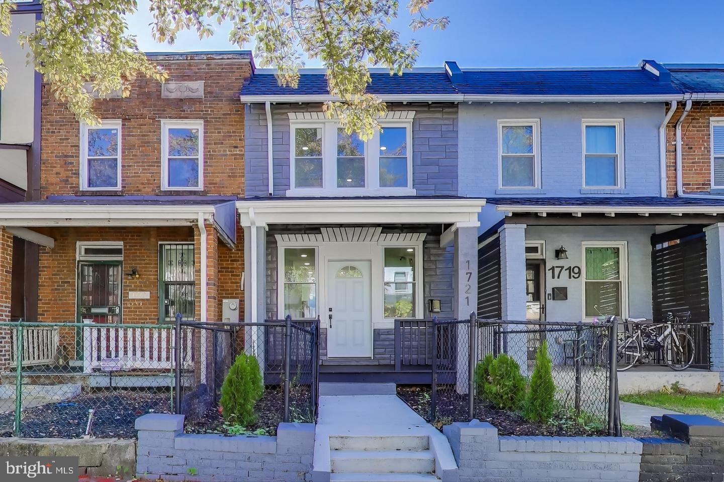 1721 L St Ne Property Photo 1