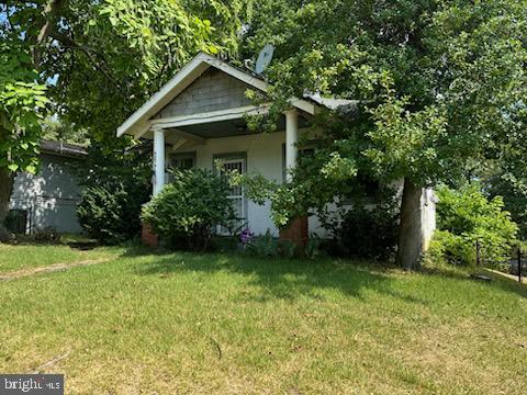 4854 Brooks St Ne Property Photo 2