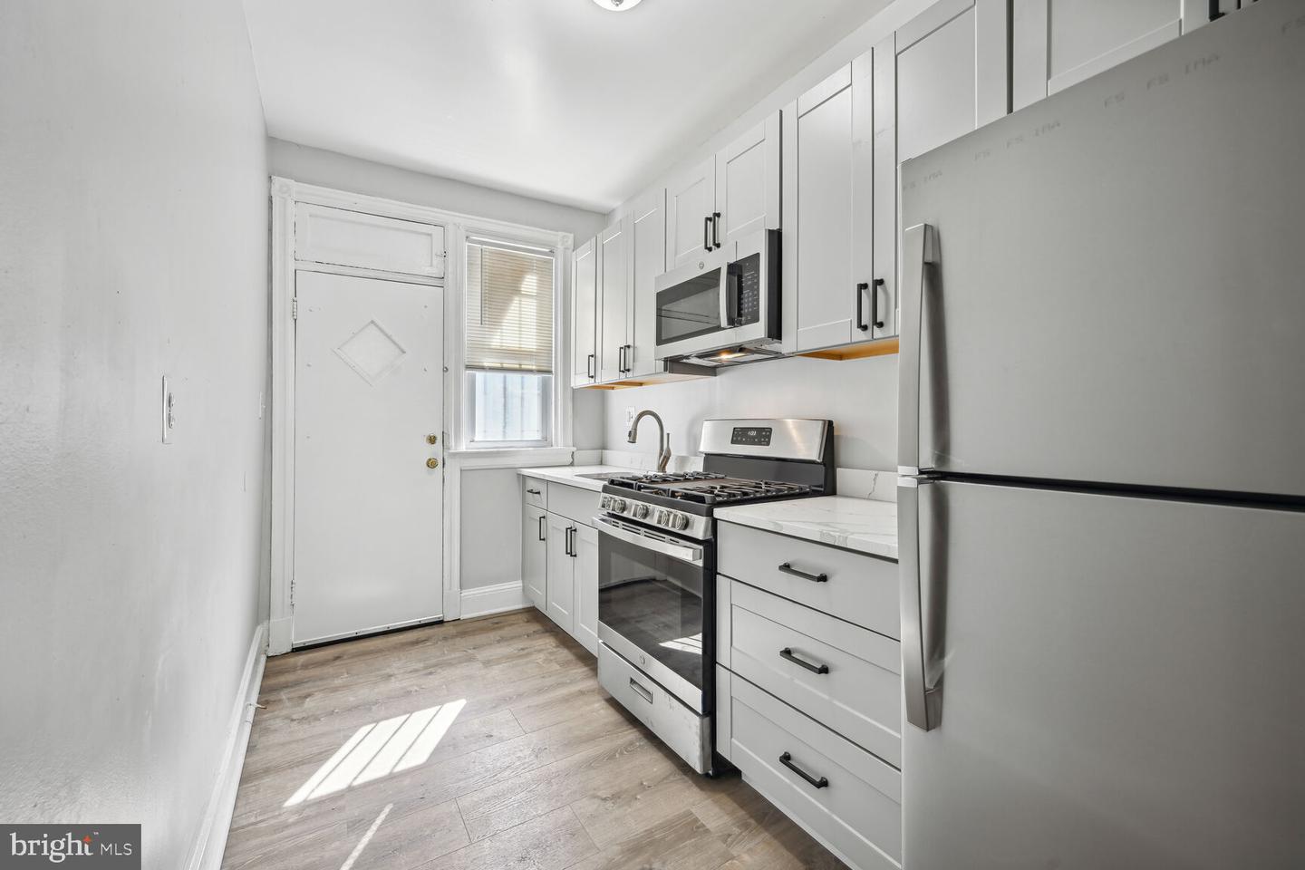 167 V St Ne Property Photo 5