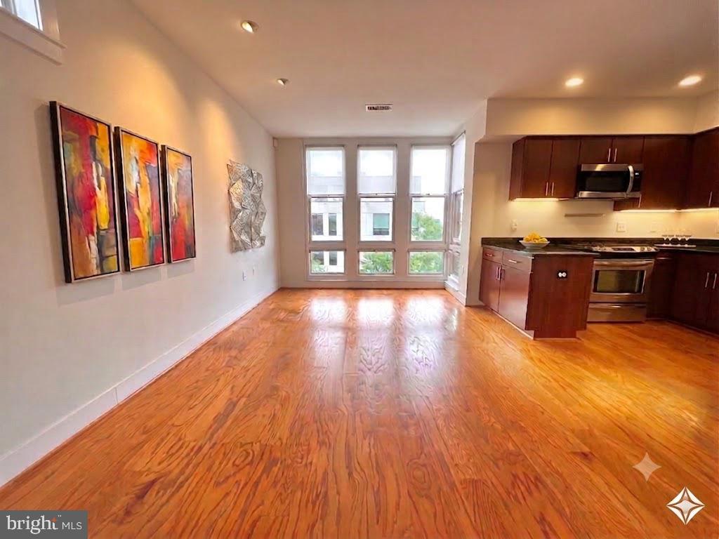 2910 Georgia Ave Nw #404 Property Photo 2