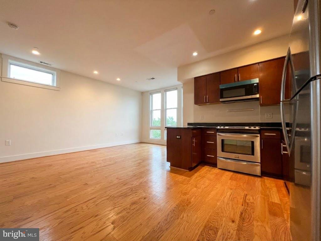 2910 Georgia Ave Nw #404 Property Photo 2