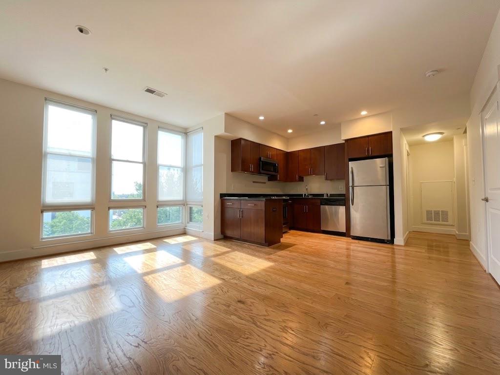 2910 Georgia Ave Nw #404 Property Photo 3