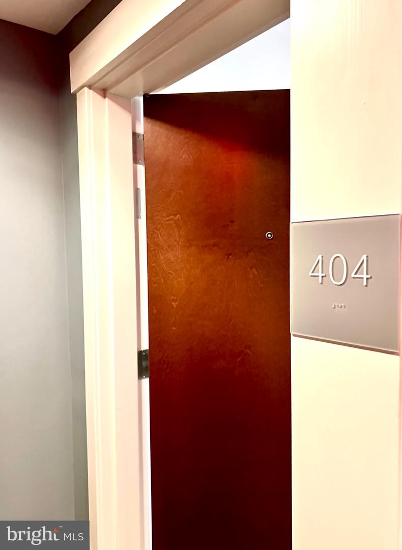 2910 Georgia Ave Nw #404 Property Photo 6