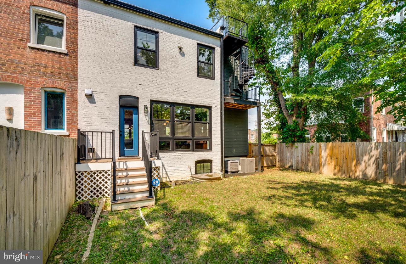 1323 Shepherd St Ne Property Photo 25