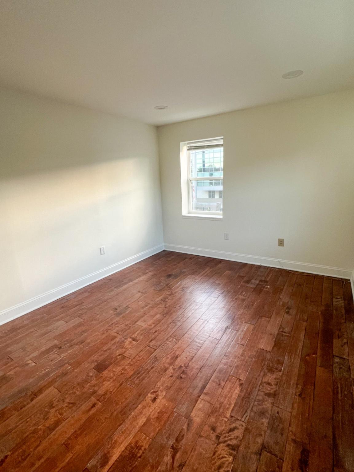 5501 Foote St Ne Property Photo 13