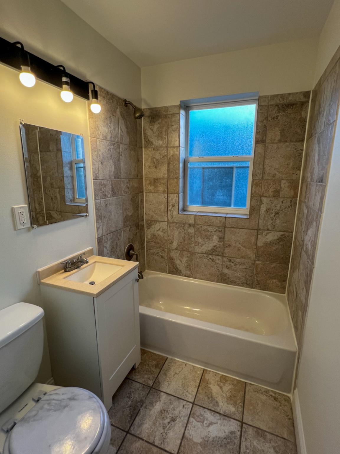 5501 Foote St Ne Property Photo 18