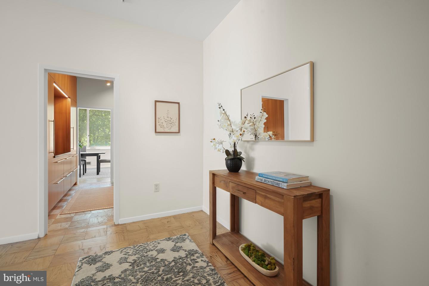 4101 Cathedral Ave Nw #504 Property Photo 3