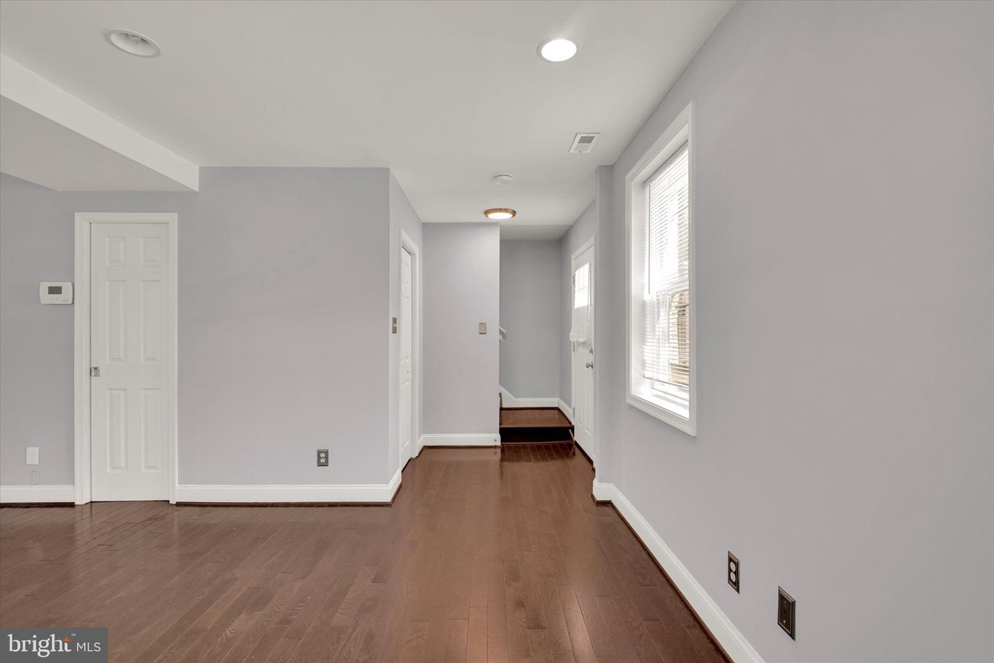 2336 Payne Ter Se Property Photo 9