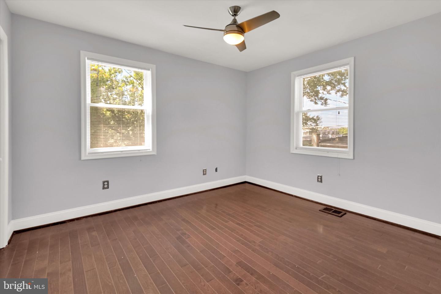 2336 Payne Ter Se Property Photo 25
