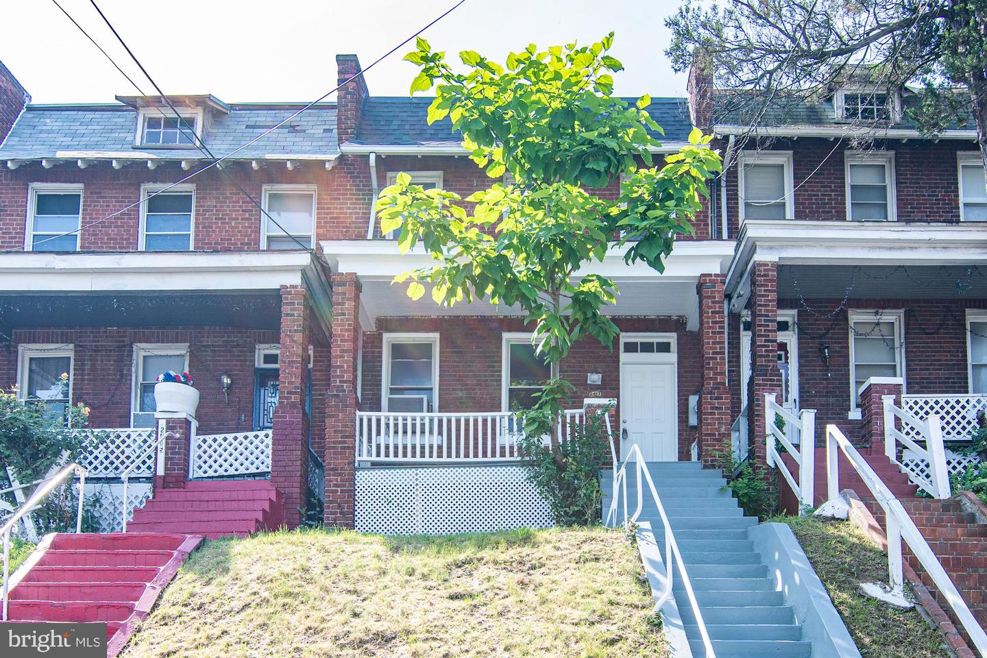 2413 Minnesota Ave Se Property Photo 3