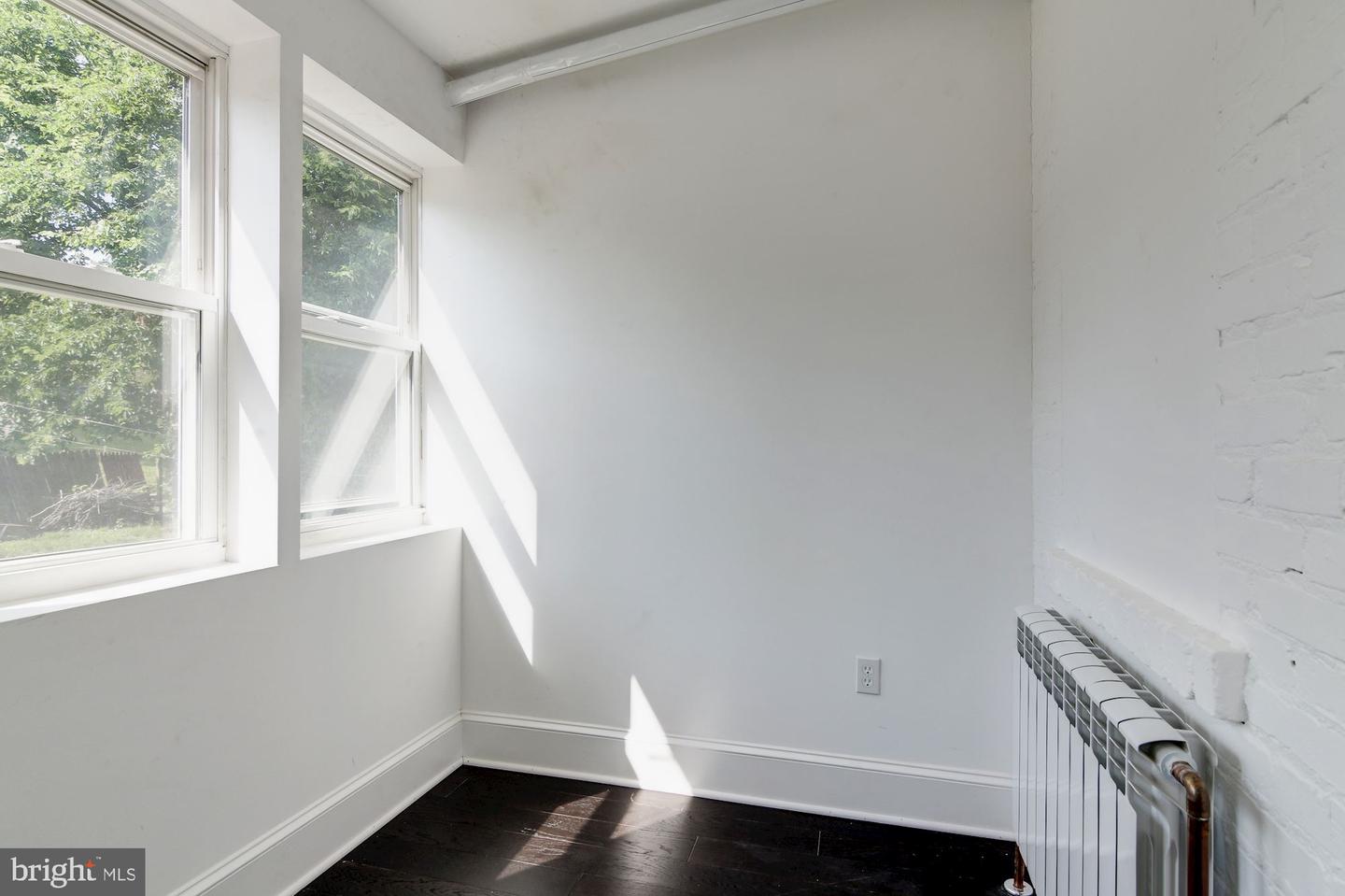 2413 Minnesota Ave Se Property Photo 15