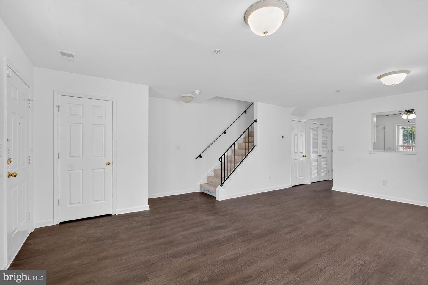 227 54th St Ne Property Photo 8