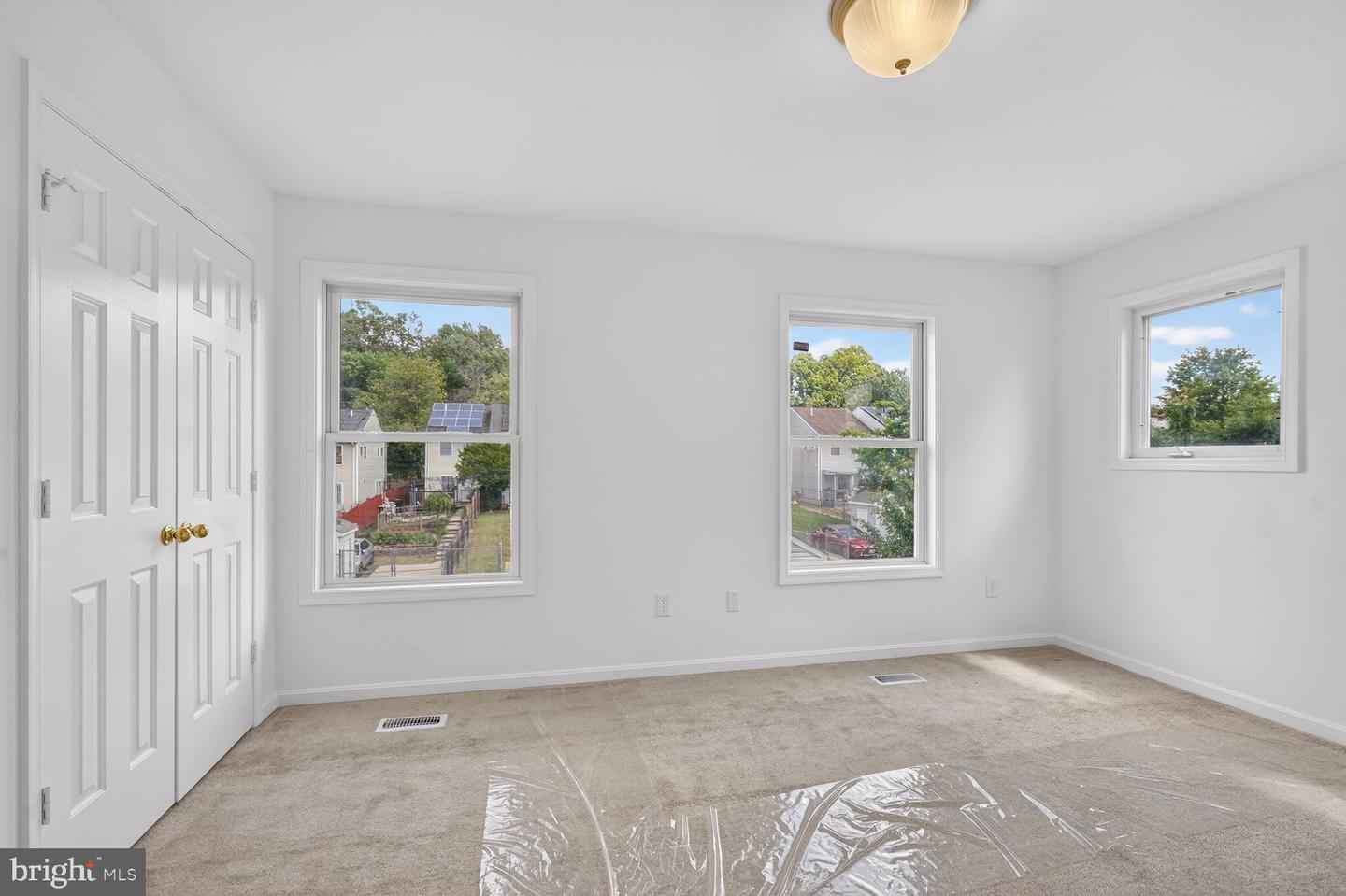 227 54th St Ne Property Photo 12