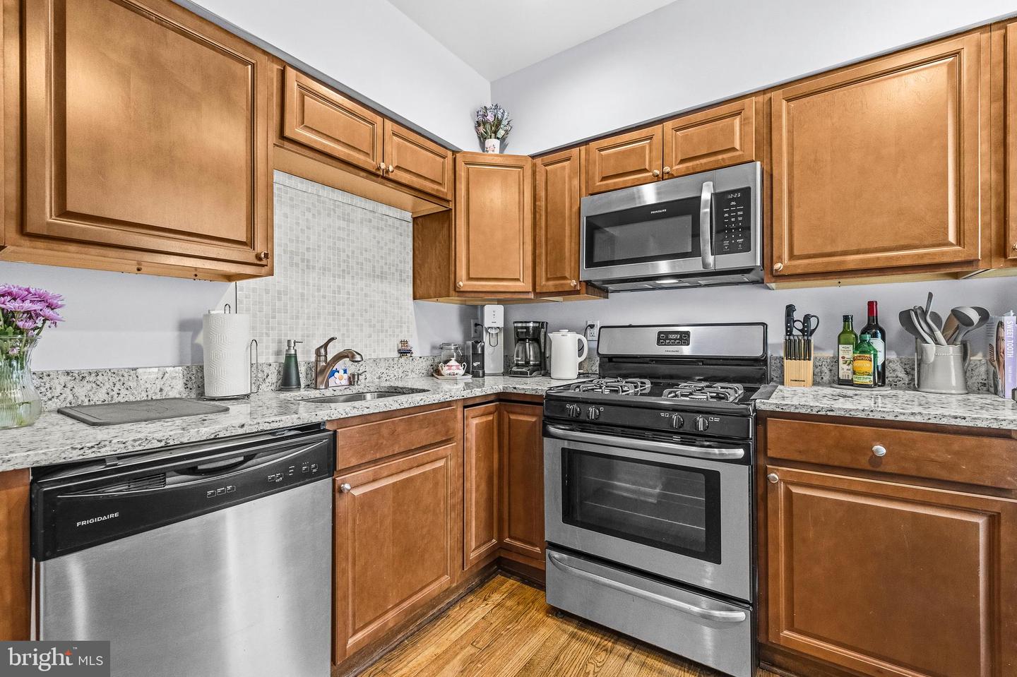 1638 Kramer St Ne Property Photo 6