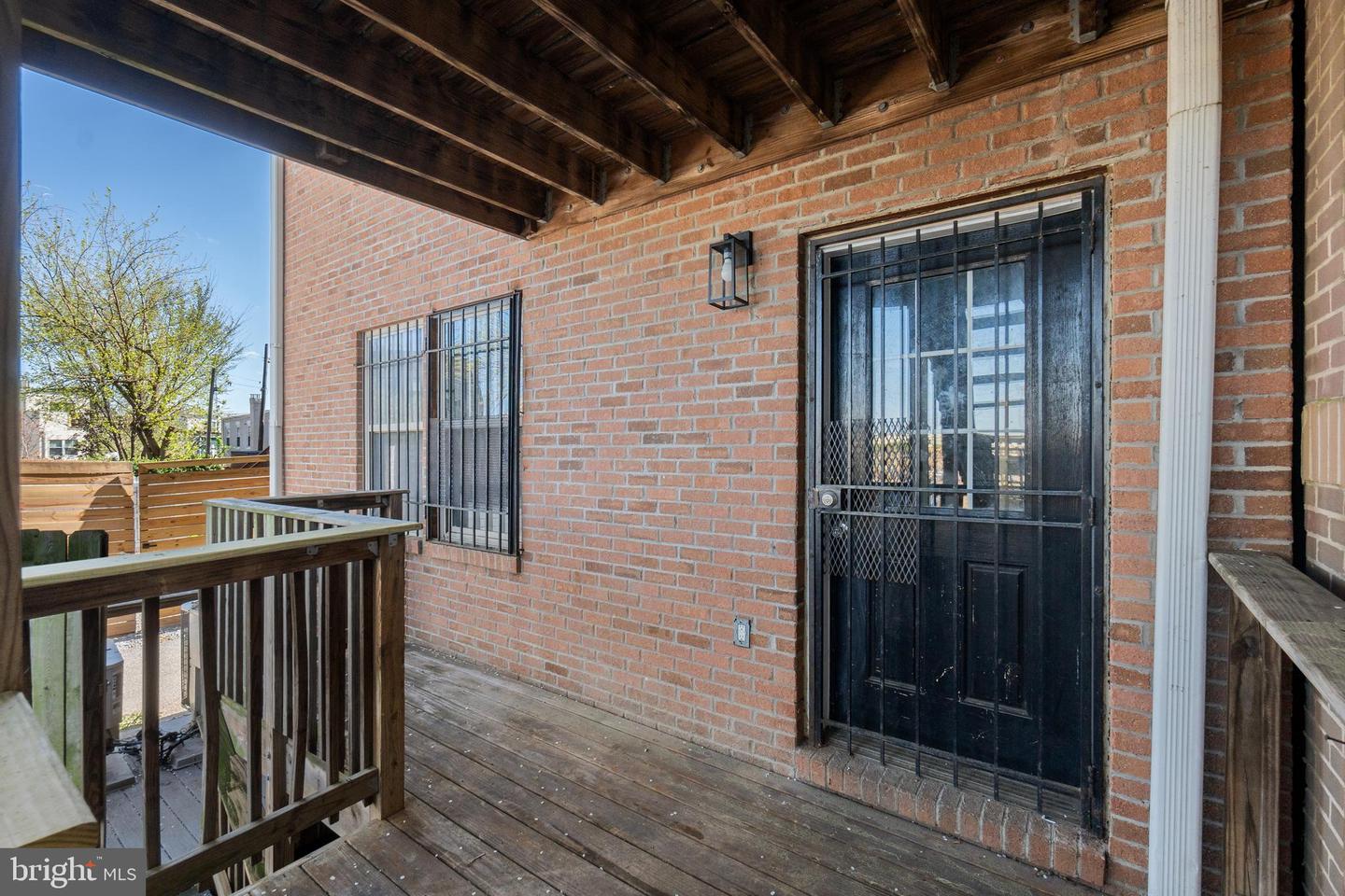 1829 Providence St Ne #unit B Property Photo 4