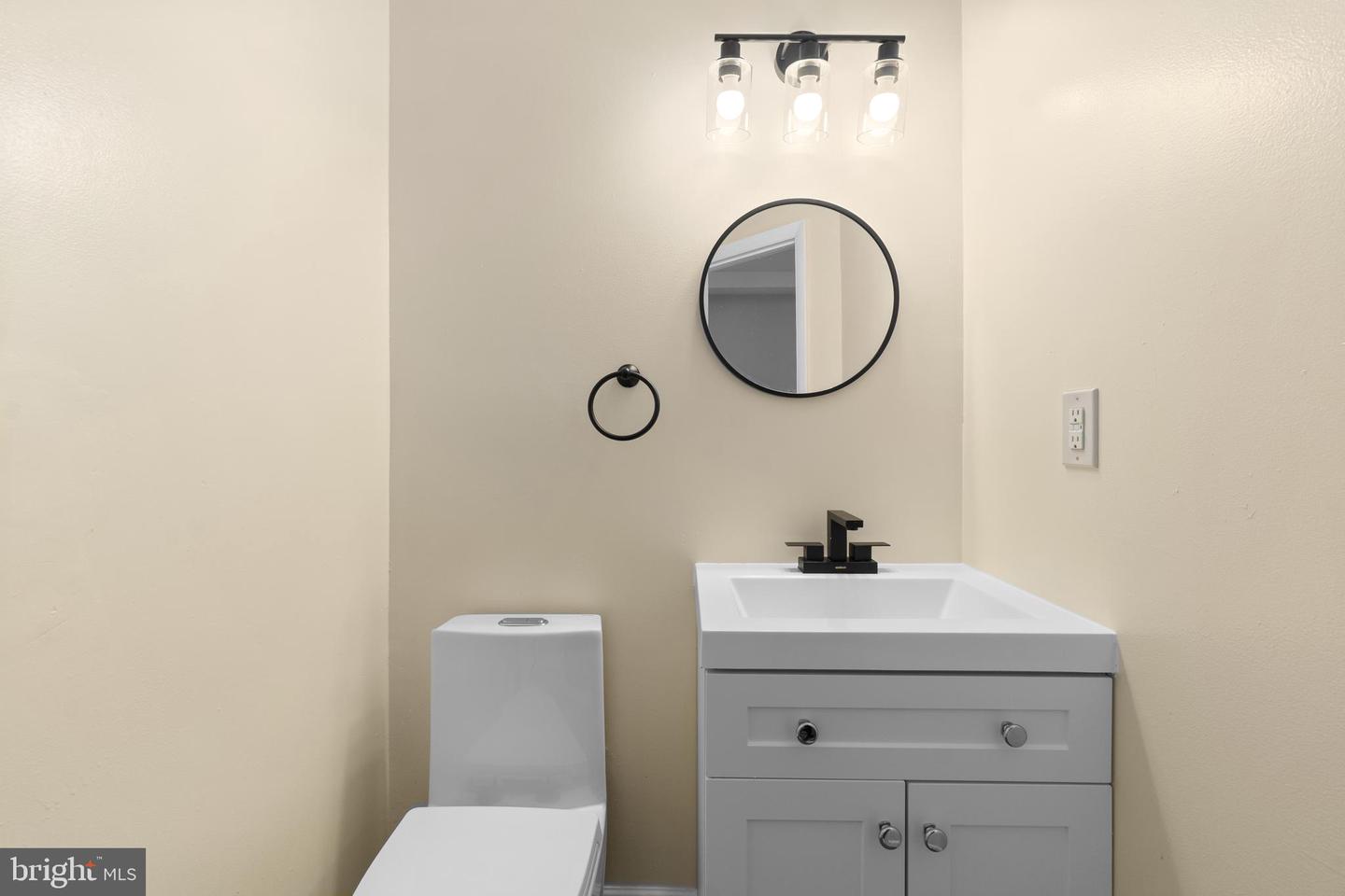 1829 Providence St Ne #unit B Property Photo 10