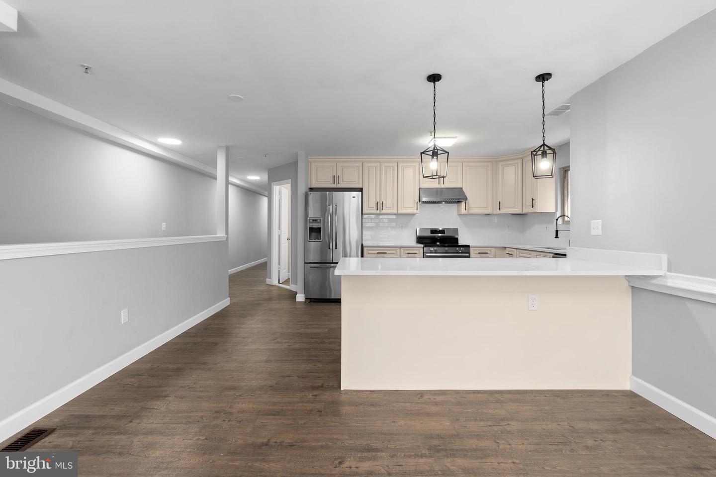 1829 Providence St Ne #unit B Property Photo 11