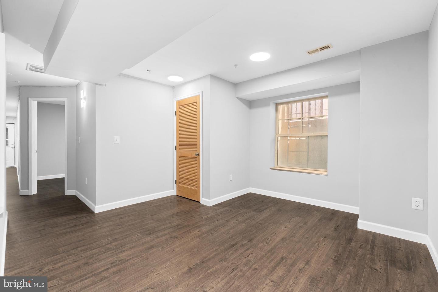 1829 Providence St Ne #unit B Property Photo 22