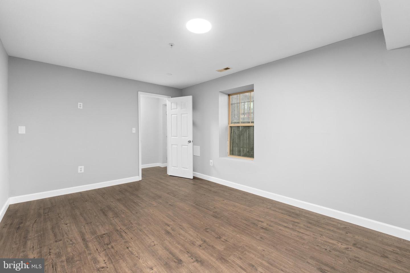 1829 Providence St Ne #unit B Property Photo 33