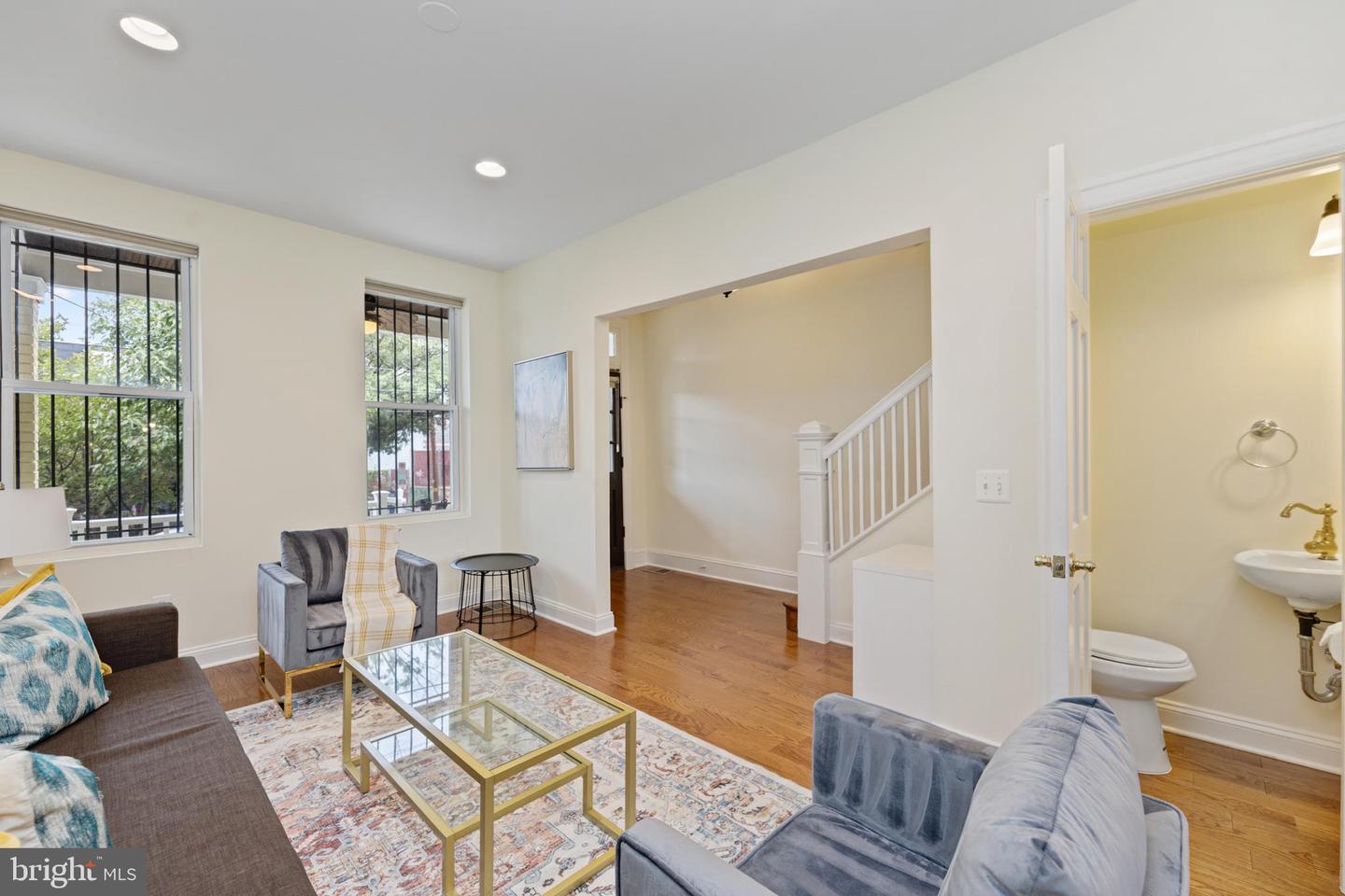916 Shepherd St Nw Property Photo 10
