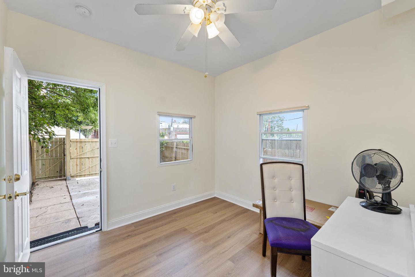916 Shepherd St Nw Property Photo 19