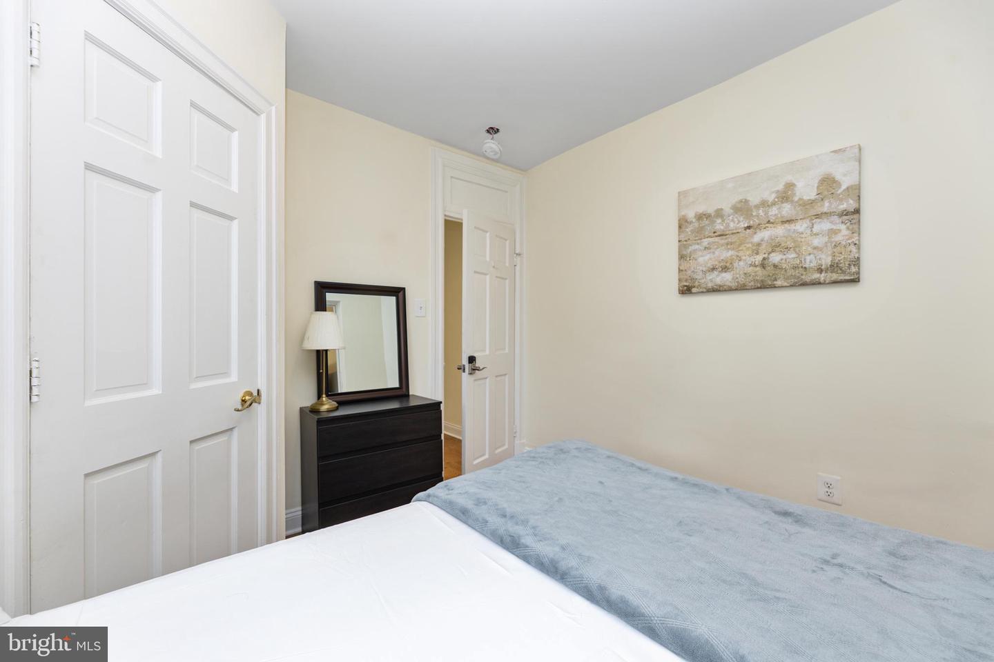 916 Shepherd St Nw Property Photo 31