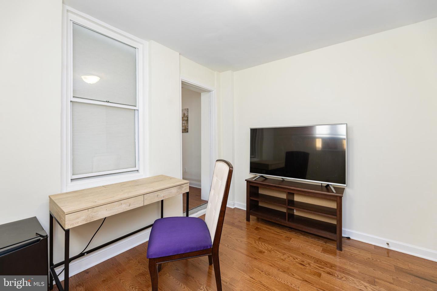 916 Shepherd St Nw Property Photo 34