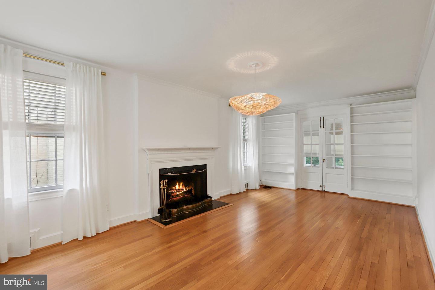 3273 Worthington St Nw Property Photo 6