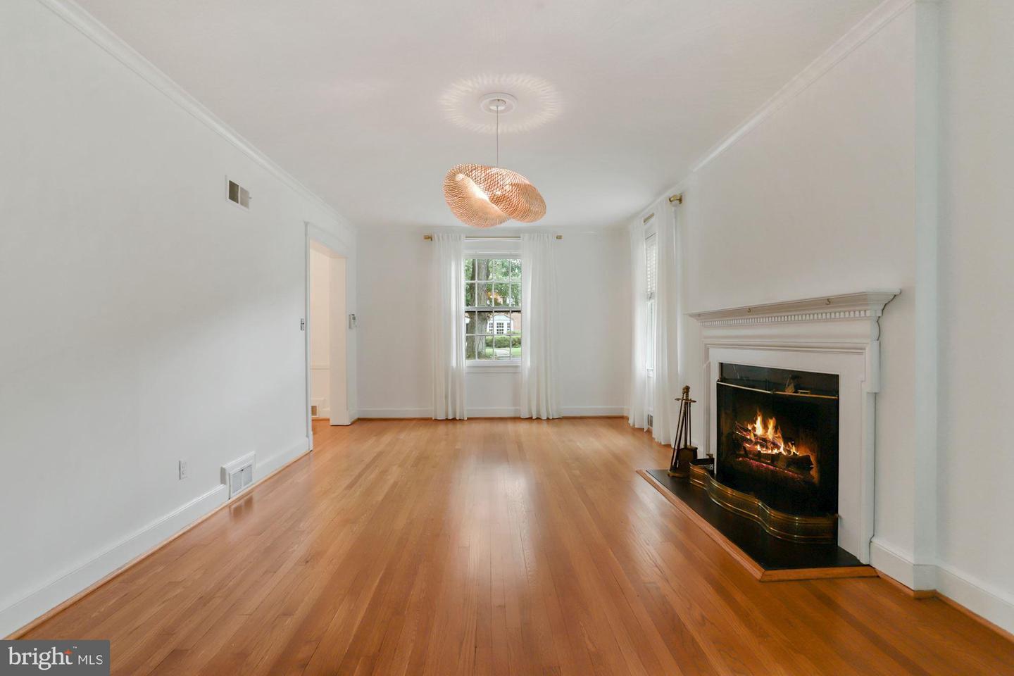 3273 Worthington St Nw Property Photo 9