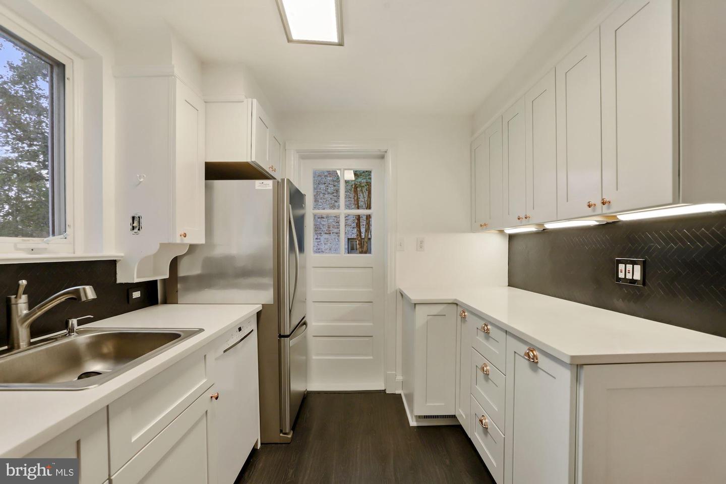 3273 Worthington St Nw Property Photo 12
