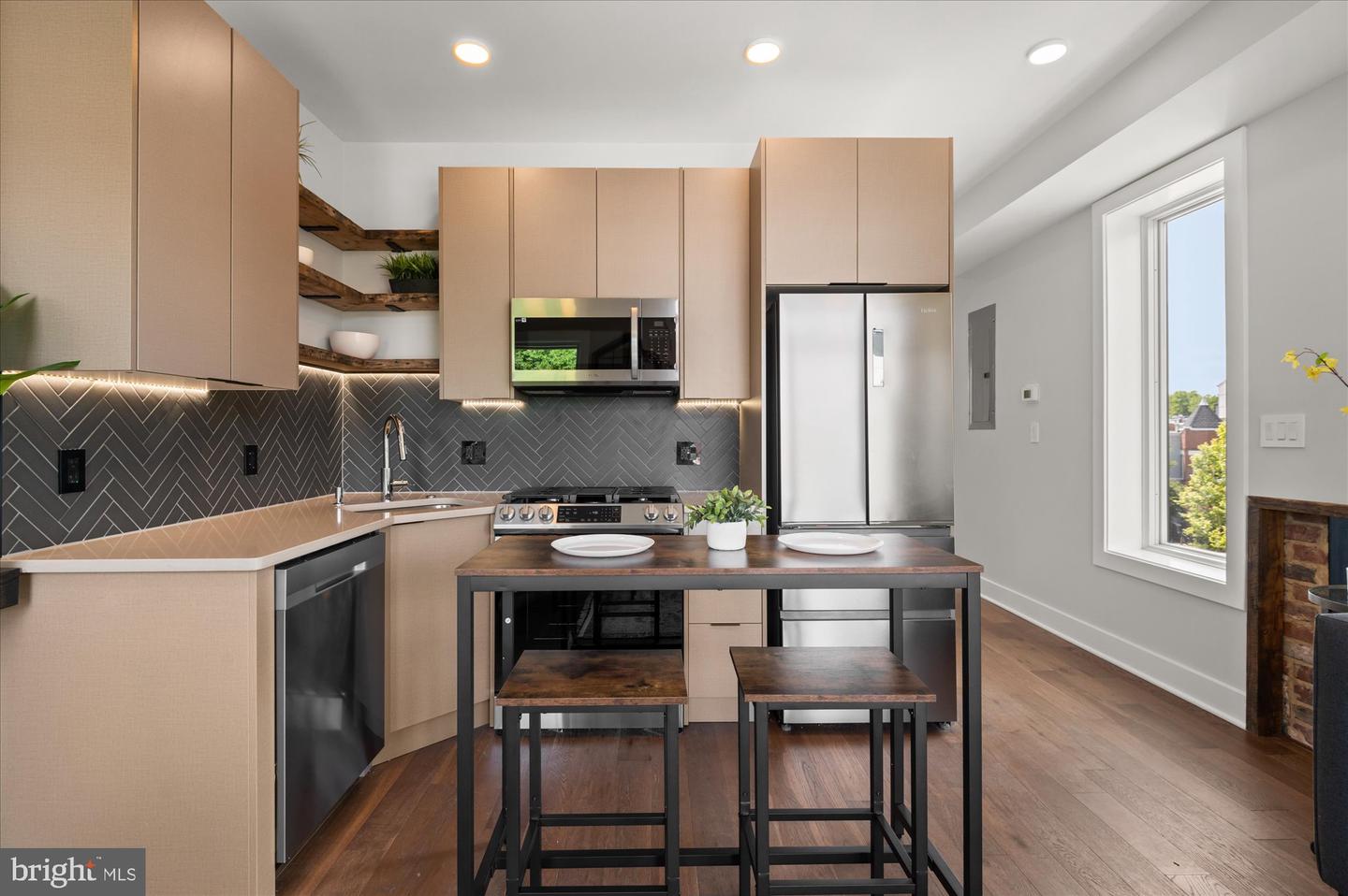 1417 Maryland Ave Ne #2 Property Photo 6