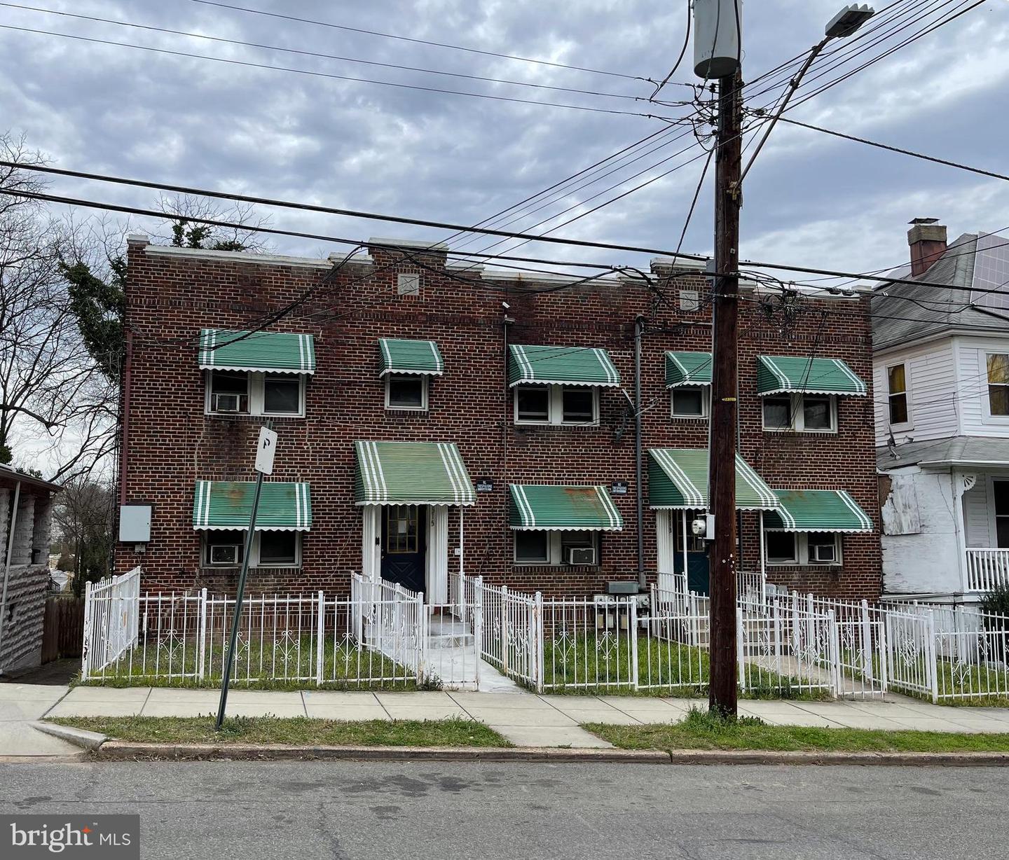 2513-15 22nd St Ne Property Photo 1