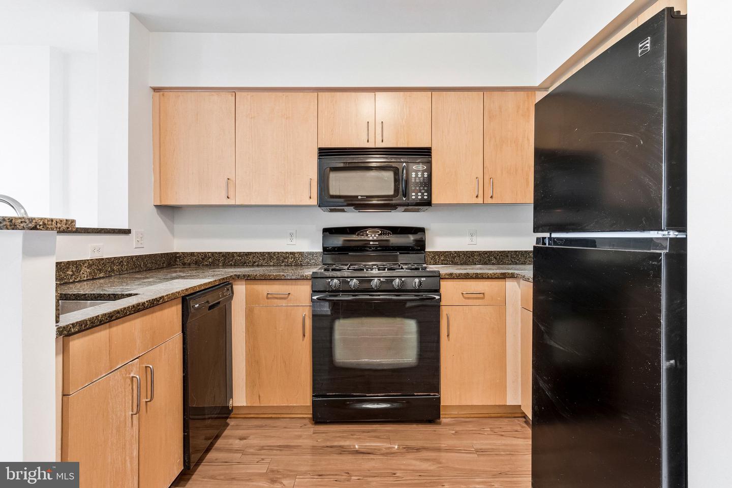 1000 New Jersey Ave Se #321 Property Photo 8