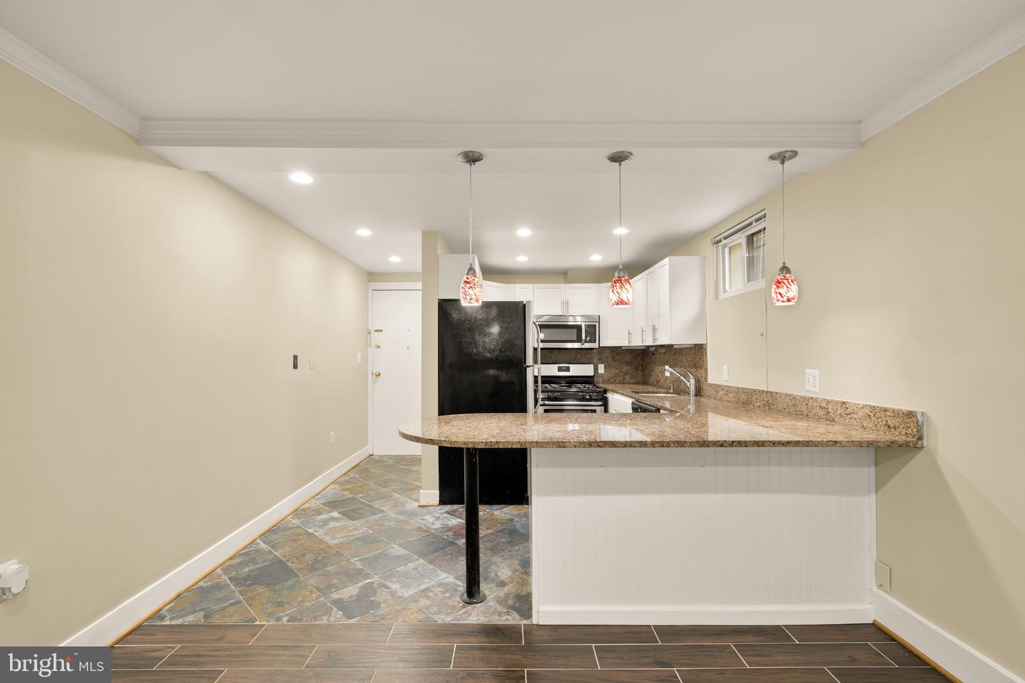 1308 21st St Nw #b1 Property Photo 6