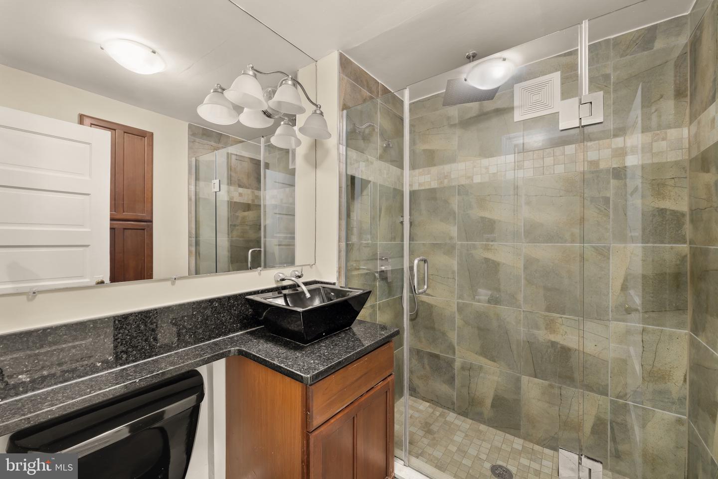 1308 21st St Nw #b1 Property Photo 12