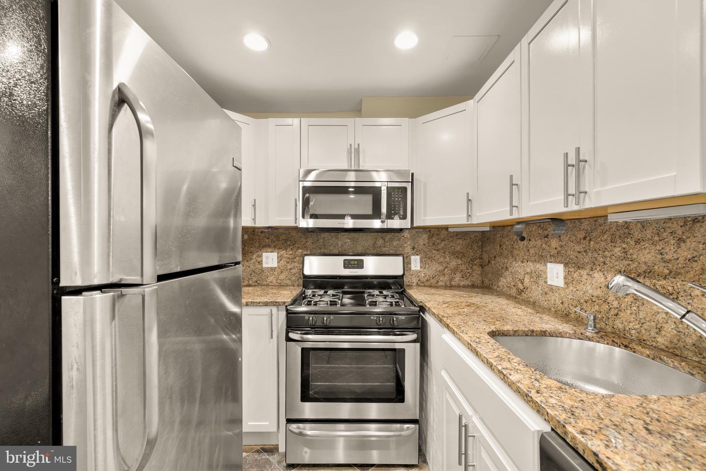 1308 21st St Nw #b1 Property Photo 16