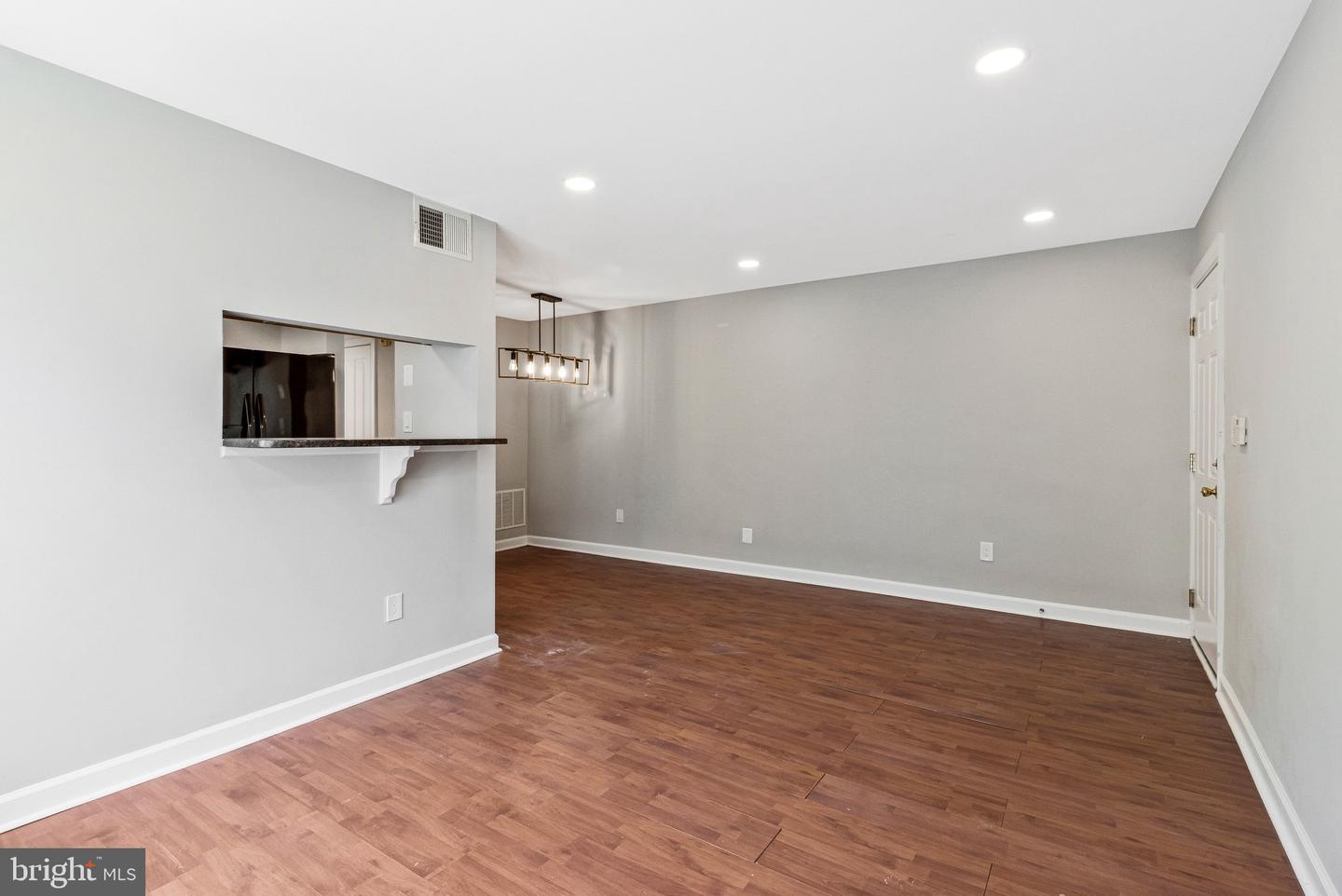 717 Brandywine St Se #202 Property Photo 7